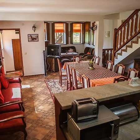 Ваканционна къща Gramatikova House